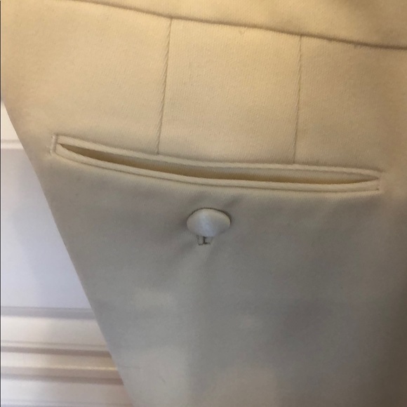 Rachel Zoe Ecru Tuxedo dress shorts. Size 6. - Picture 5 of 6